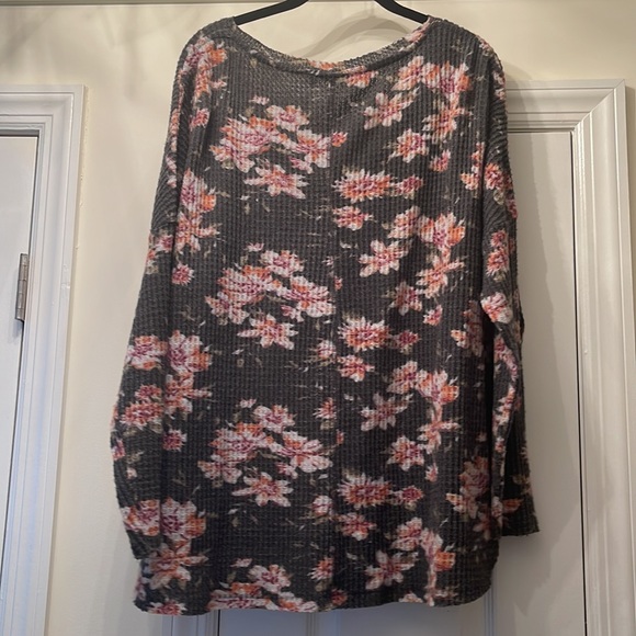 UO Out from Under Slouchy Cozy Thermal - Picture 5 of 5